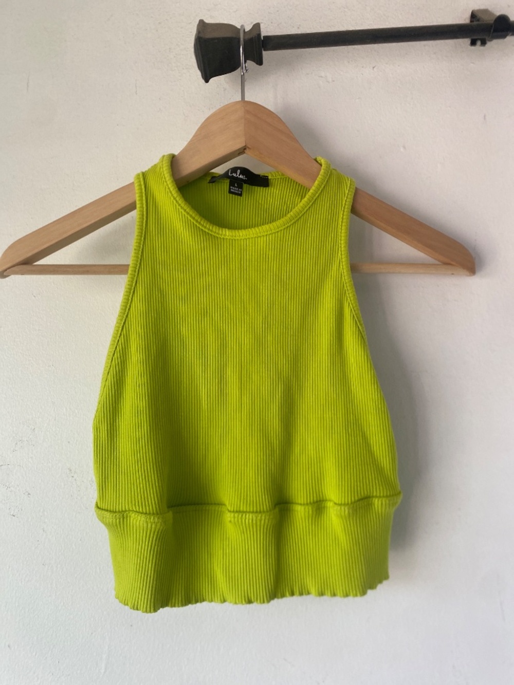 Lulu’s L Ribbed Crop Top - Picture 4 of 12